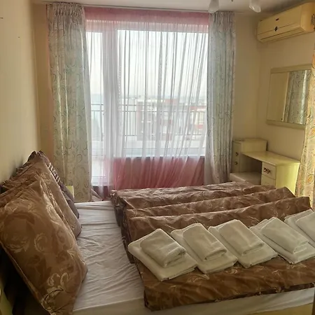 Peter Apartmanbulgaria Marina View Noks Appartamento Sveti Vlas